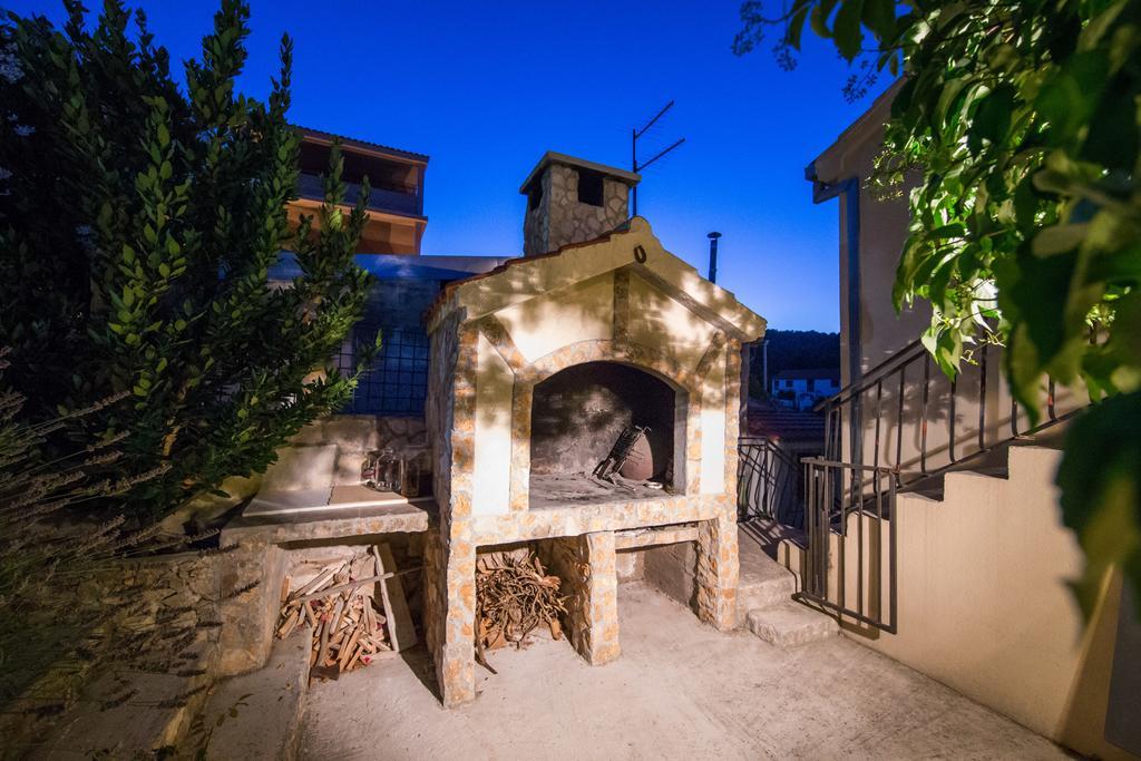 Apartments Pol Murvu Vis Bagian luar foto