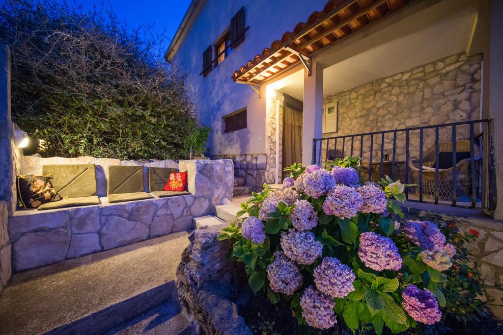 Apartments Pol Murvu Vis Bagian luar foto