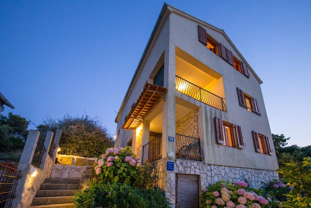 Apartments Pol Murvu Vis Bagian luar foto
