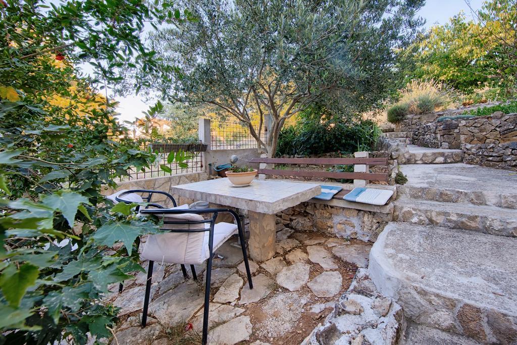 Apartments Pol Murvu Vis Bagian luar foto