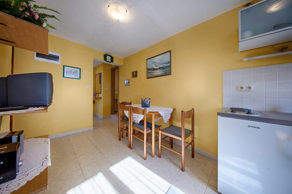 Apartments Pol Murvu Vis Bagian luar foto